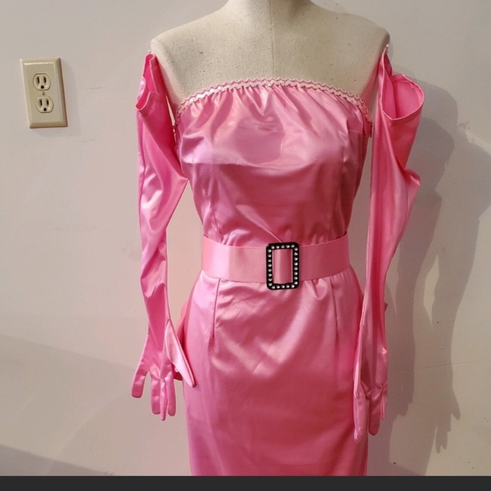Barbie like Pink dress shoulder gloves costume theater